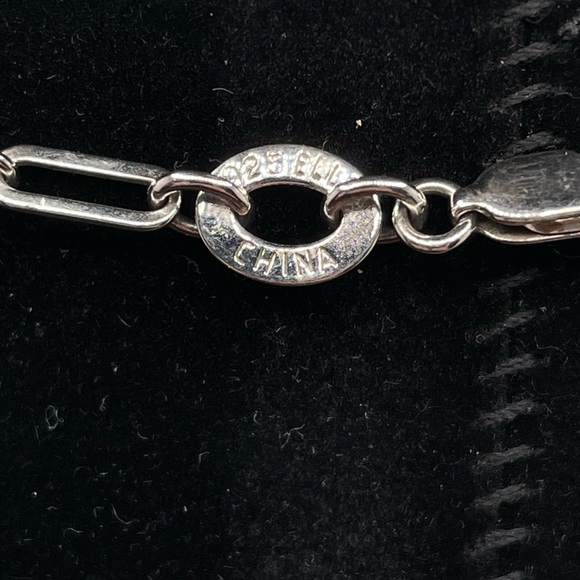 Elle 925 Necklace! - Picture 6 of 6